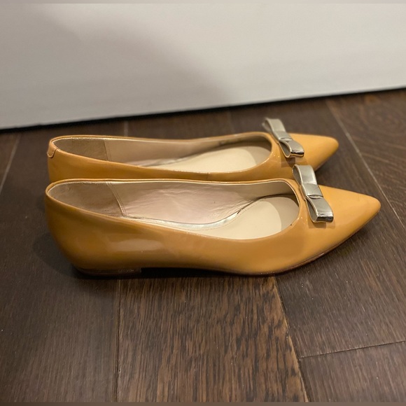 Coach Leather Flats Size 7.5, Warm Caramel, Like New - Picture 3 of 5